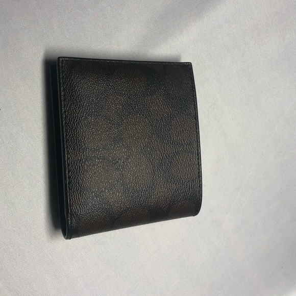 Wallet - Picture 1 of 4